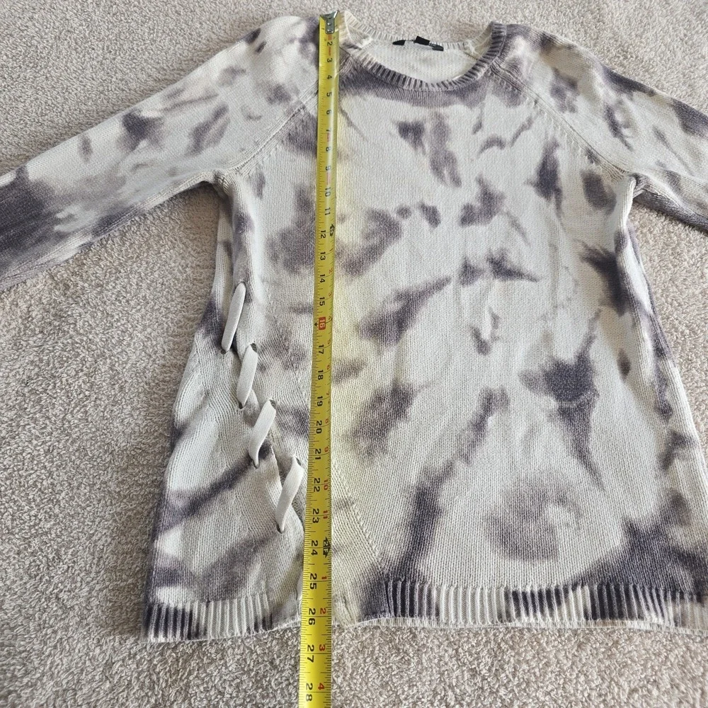 Rock & Republic Gray/white Tie-dye Knit Sweater W/edgy Lace-up Detail Size M